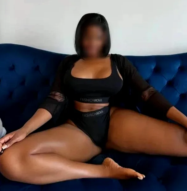 Agnes, 21