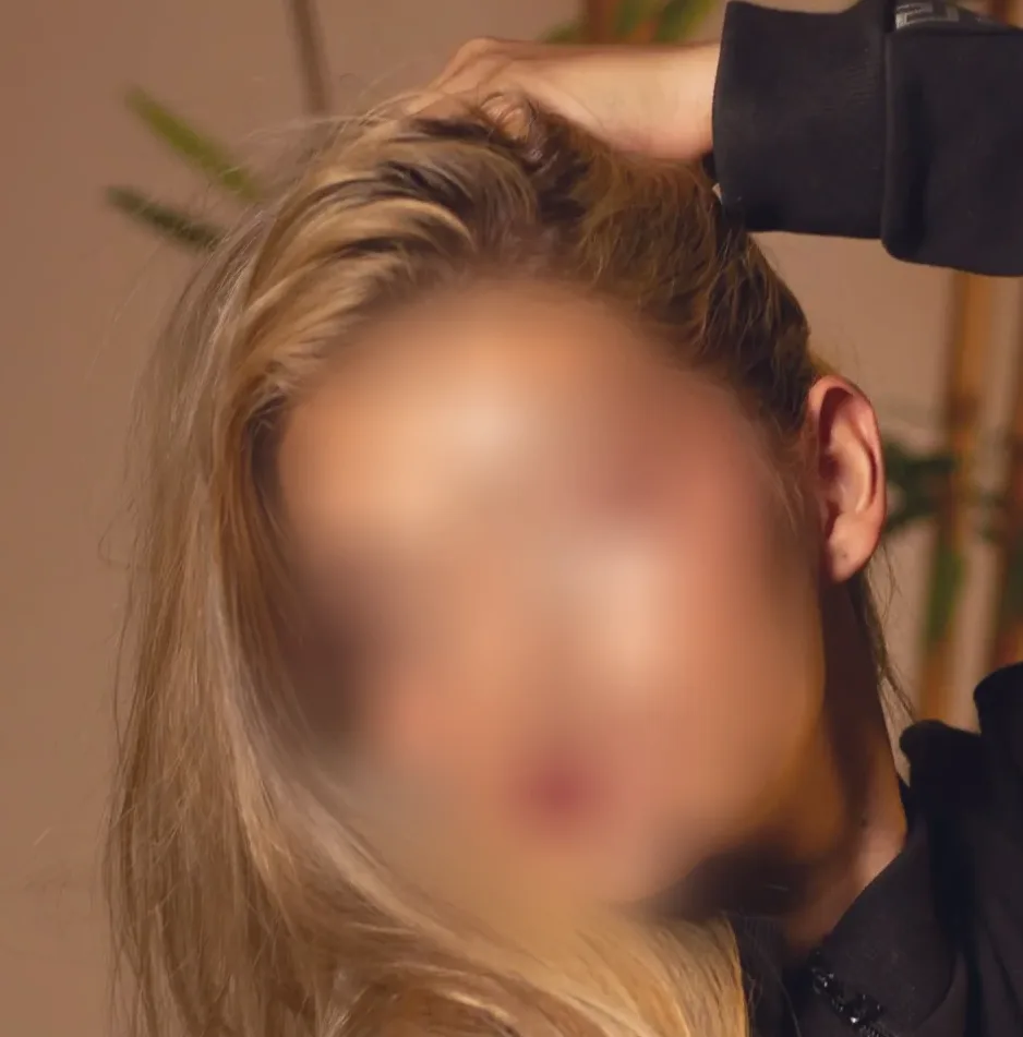 Hilda, 25